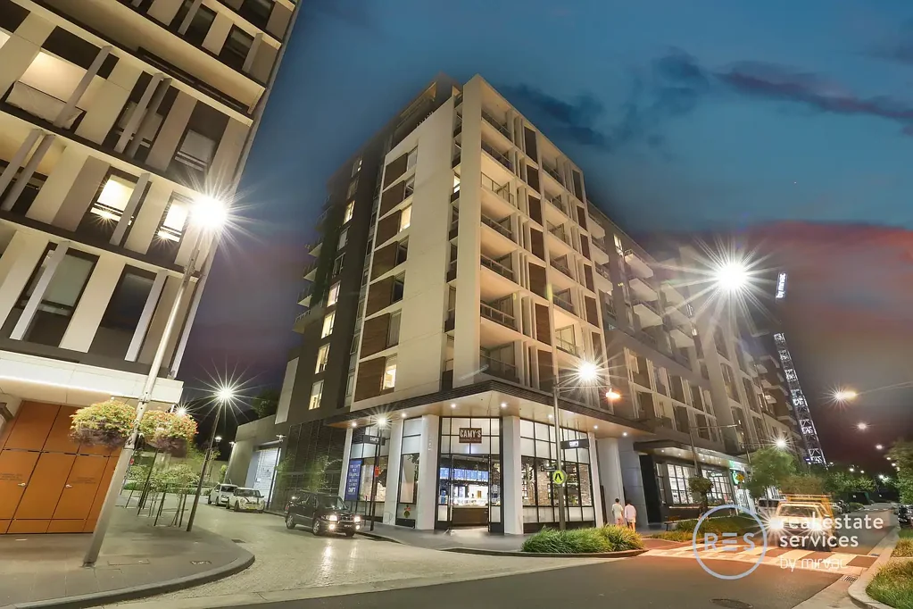 Modern 1 Bedroom Apartment in Heart of Green Square
