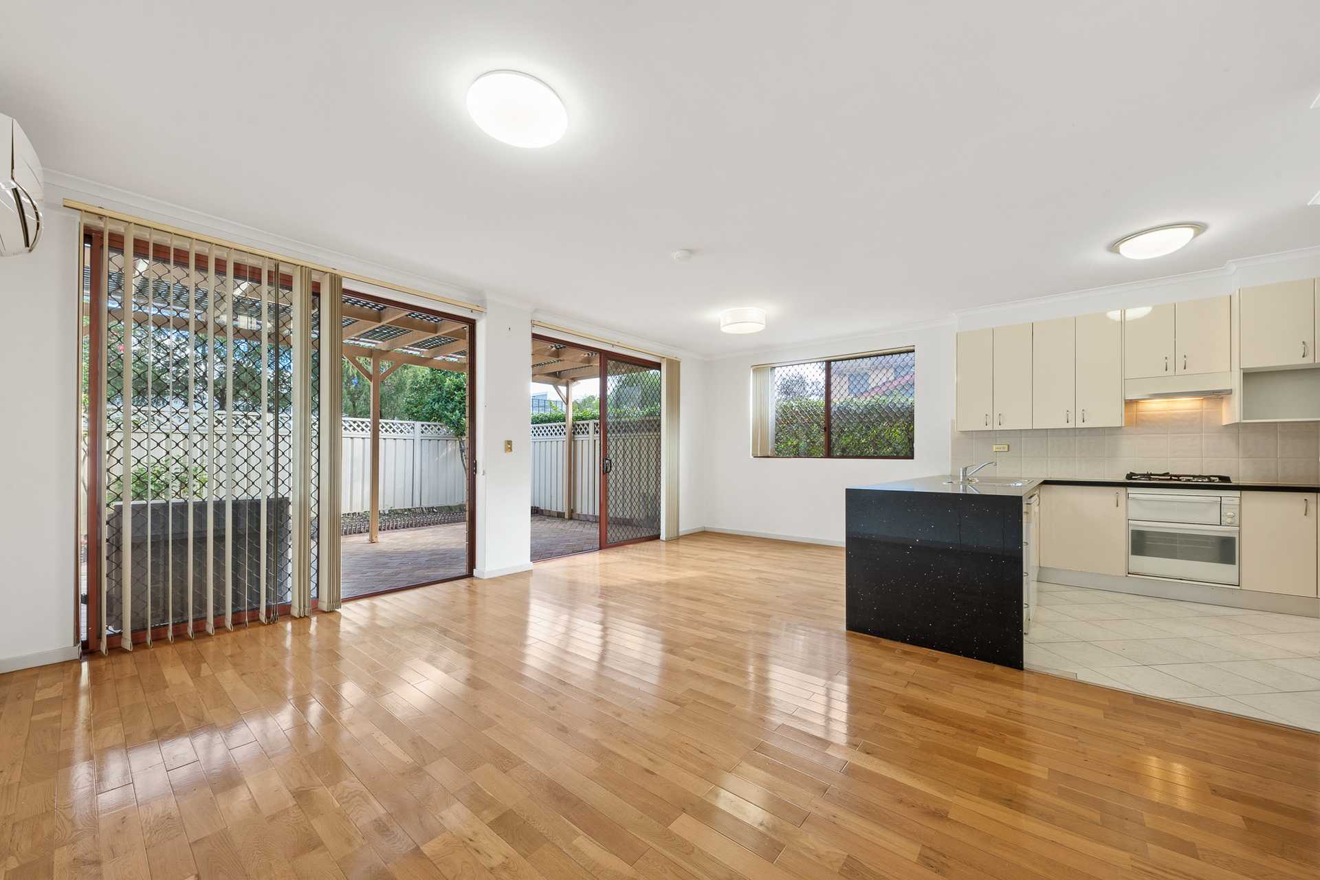 MACQUARIE GARDENS UNIT 198 1-15 FONTENOY RD, MACQUARIE PARK NSW 2113, 0 غرف, 0 حمامات, Townhouse