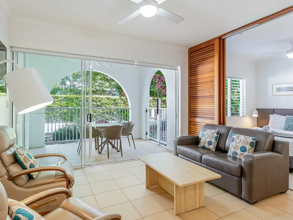 Port Douglas 2 Bedroom NEW PRICE.... 2-BEDROOM APARTMENT WITH DIRECT POOL ACCESS