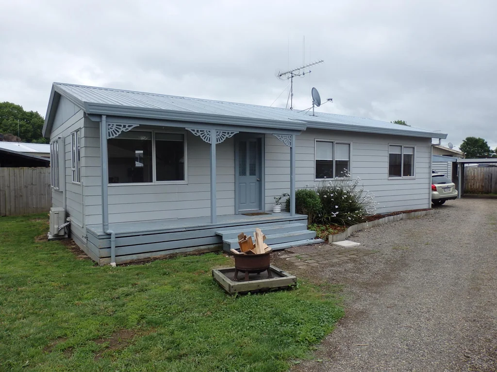 3 Bedrooms - Leamington