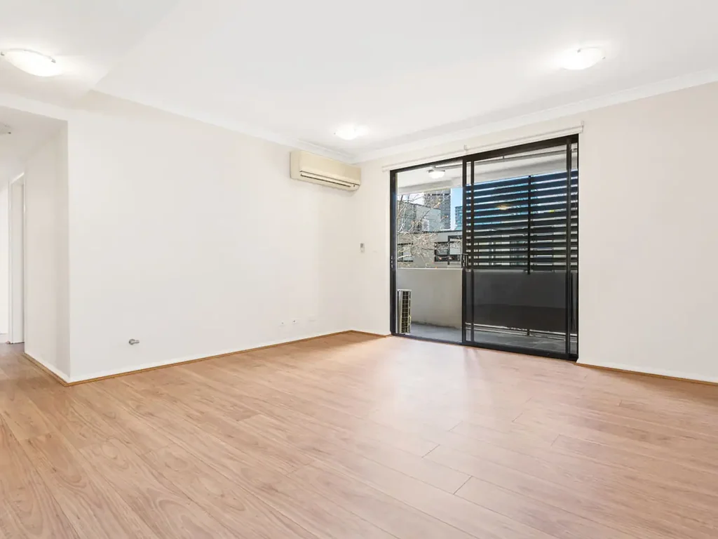 Two Bedroom Unit in Great Location!