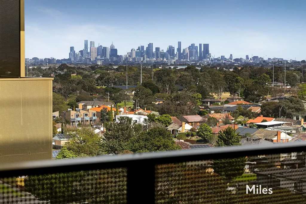 Heidelberg West 1 Bedroom City Views !