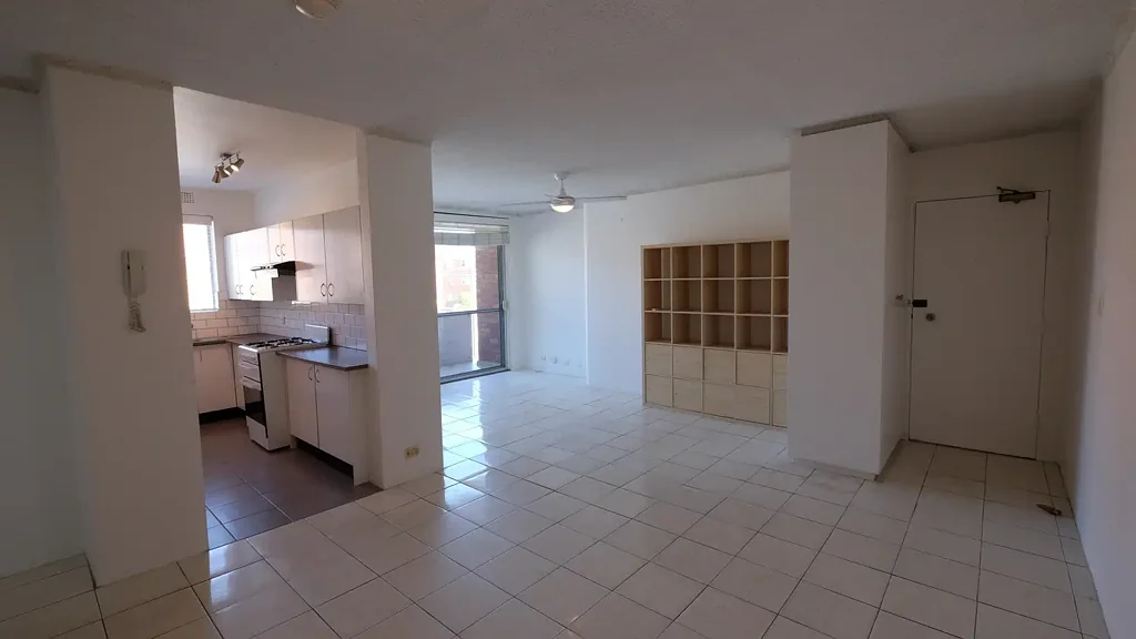 Spacious two bedroom apartment with Storage room and carport