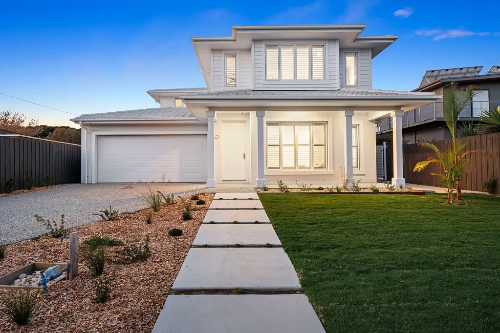 Blairgowrie 5ห้องนอน Hamptons-inspired beachside luxury!