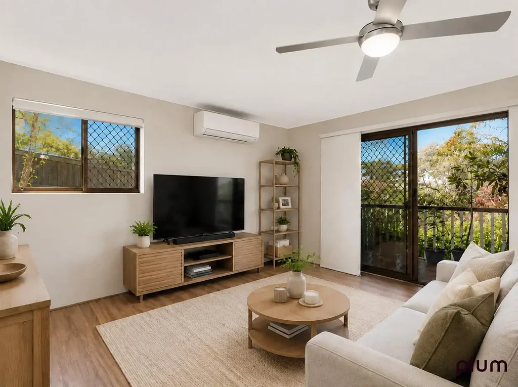 Indoor/Outdoor Living in a Peaceful Taringa Setting