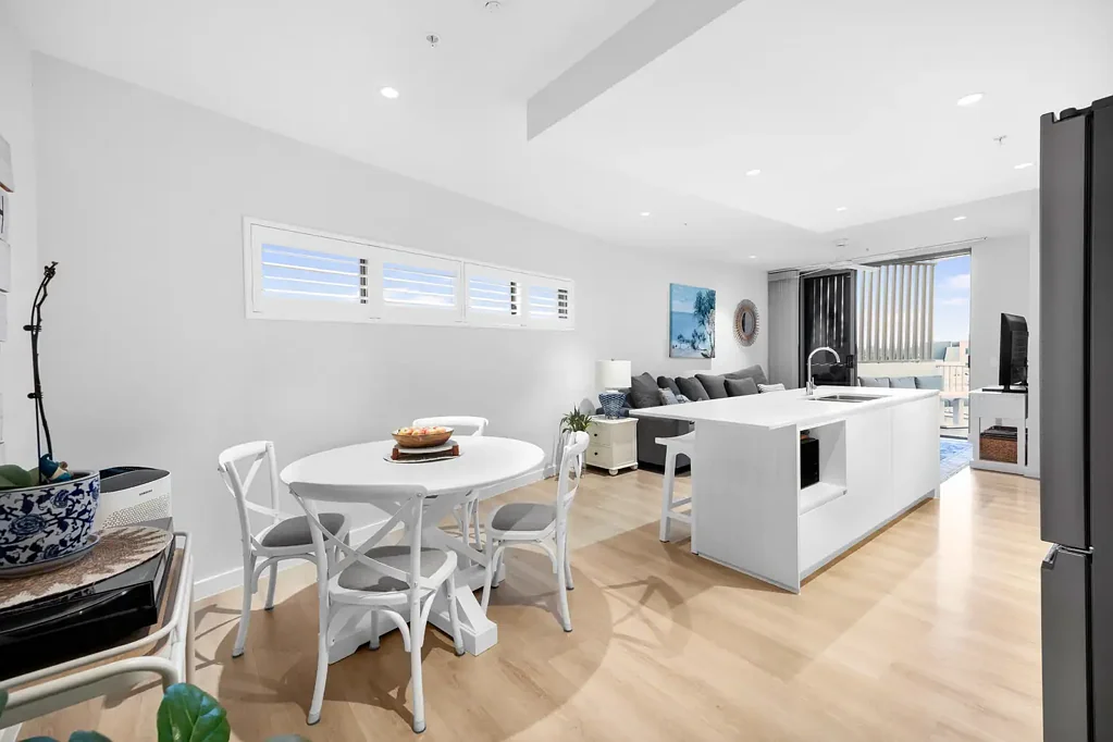 Maroochydore 2બેડરૂમ Value Packed Top Floor Unit