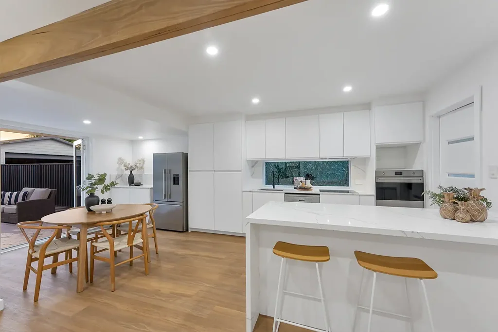 Davistown 4房  Family Living in a Premier Waterside Setting