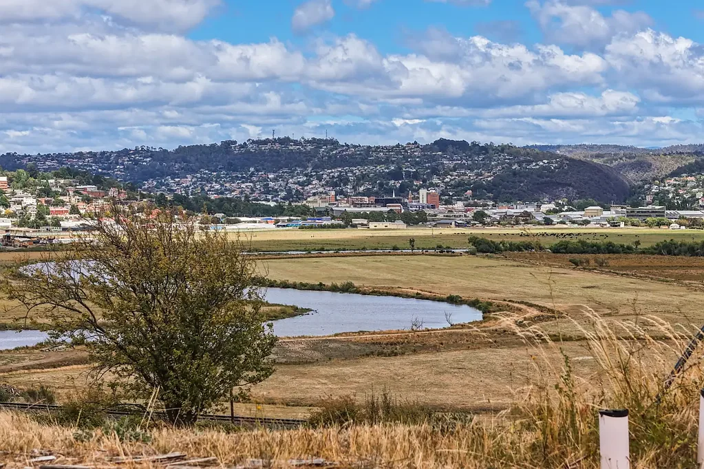 Mowbray Build Your dream home with picturesque views!