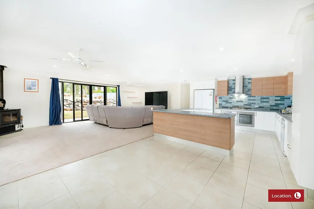 Bucca 3Phòng ngủ Acreage Living Done Right – 5 Acres of Space, Privacy & Dual Living Options!