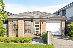 8 Queensbury Street (Tallawong), Schofields