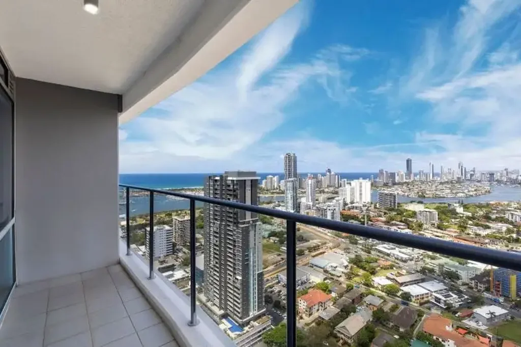 Southport 2બેડરૂમ OUTSTANDING APARTMENT WITH SPECTACULAR VIEWS, GREAT INVESTMENT PROPERTY