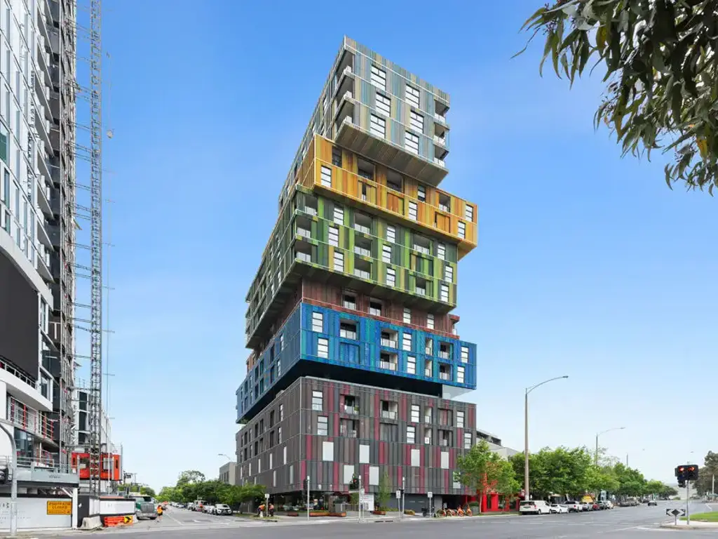 St Kilda 2房  Stylish Spaces with Postcard Panoramas