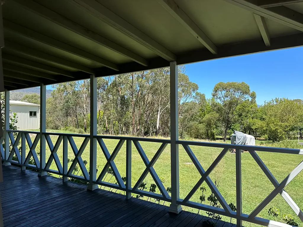 1 Blackburn Place, Khancoban, NSW 2642