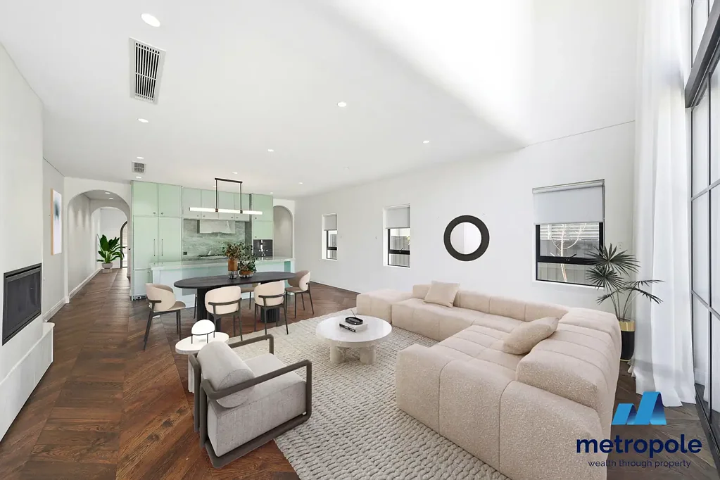 SOPHISTICATED HAMPTONS-INSPIRED LUXURY I PREMIER EASTERN SUBURBS ADDRESS