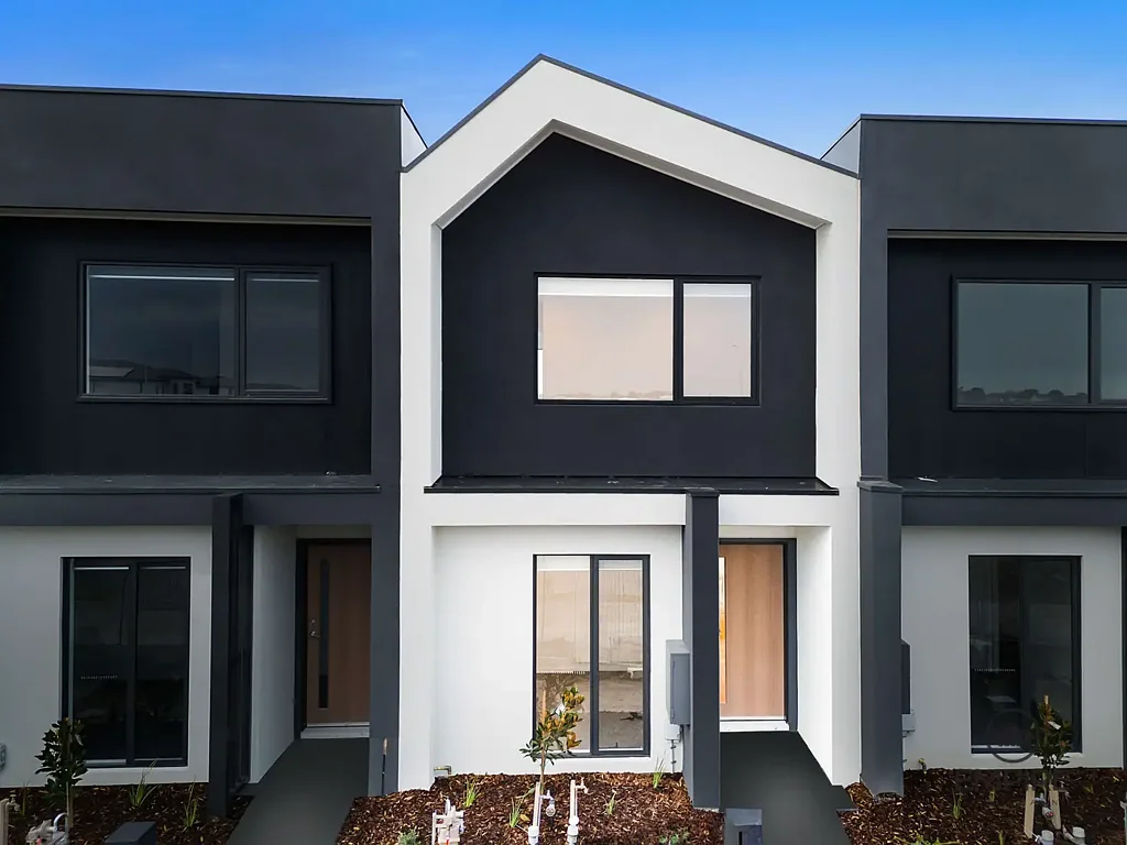 5 Winnipeg Walk, Clyde, VIC 3978