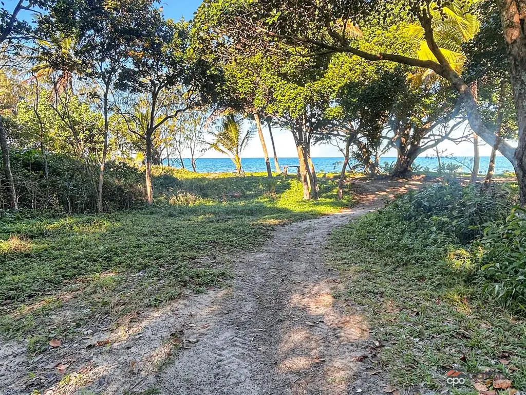 37 Inarlinga, Cowley Beach, QLD 4871