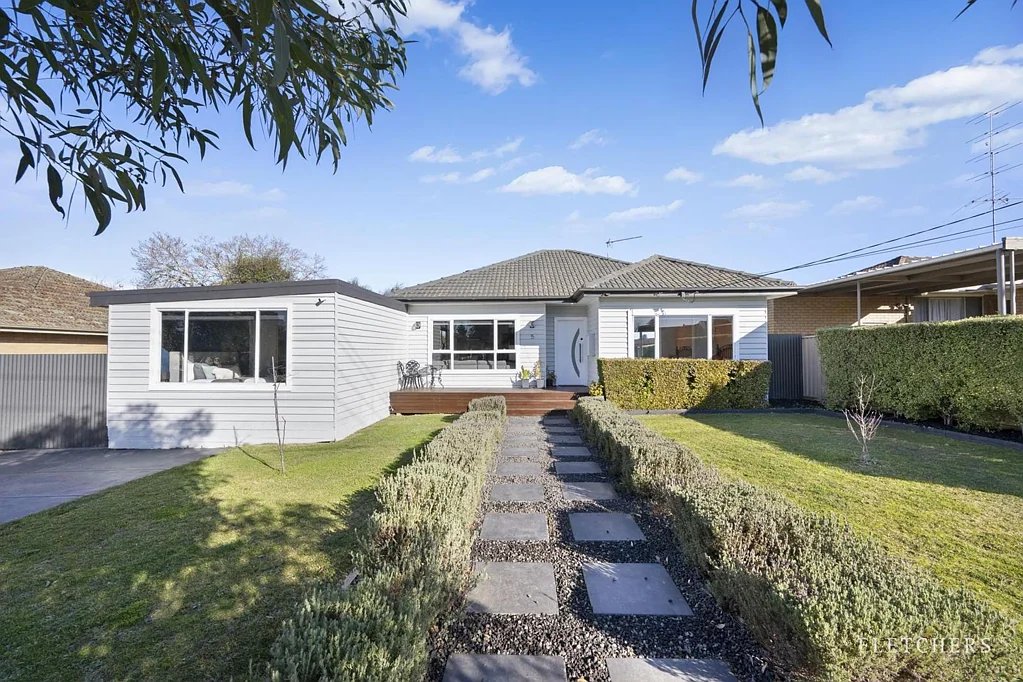 5 Harbour Drive, Sebastopol, VIC 3356