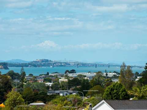 Massey 4房  Ideal Family Home with Stunning Harbour Views