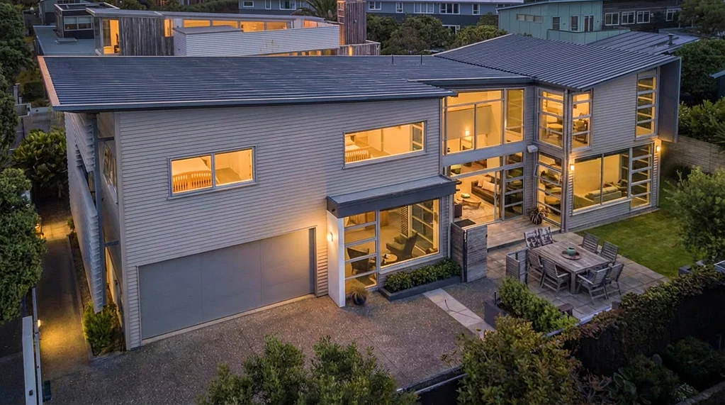 Seatoun 4Kwarto Contemporary Excellence - The Perfect Entertainer!