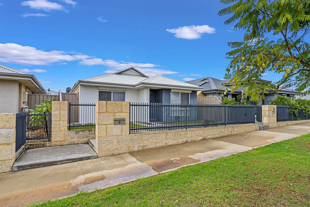 8 Bleu Lane, Karnup, WA 6176