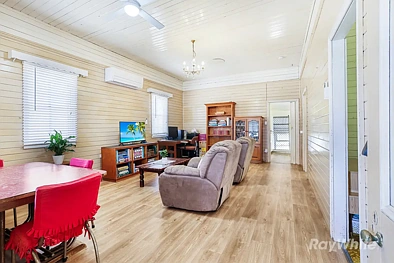 ਰਹਿਣ ਵਾਲਾ ਕਮਰਾ - 30 Milden Street, Gin Gin, QLD 4671