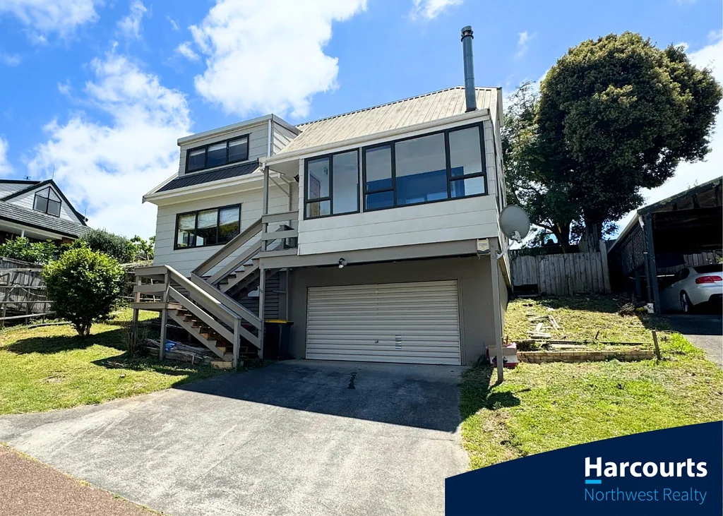 Spacious and Secure Home with Stunning Views