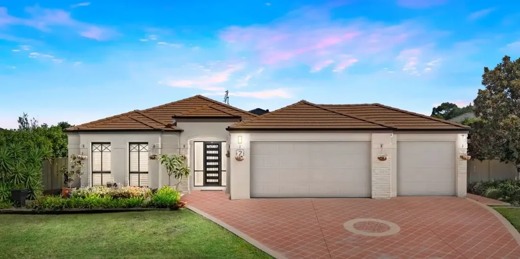 Bolwarra Heights 4Zimmer Light-filled elegance meets effortless family living