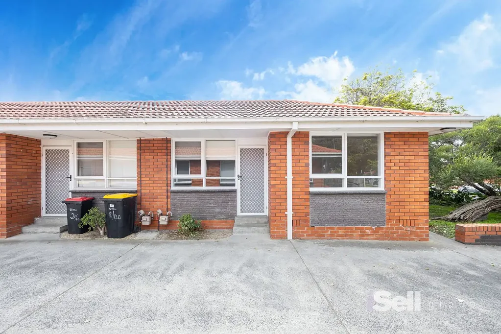 Modern, Newly Renovated Unit near Springvale Central - Ideal Location and Comfort