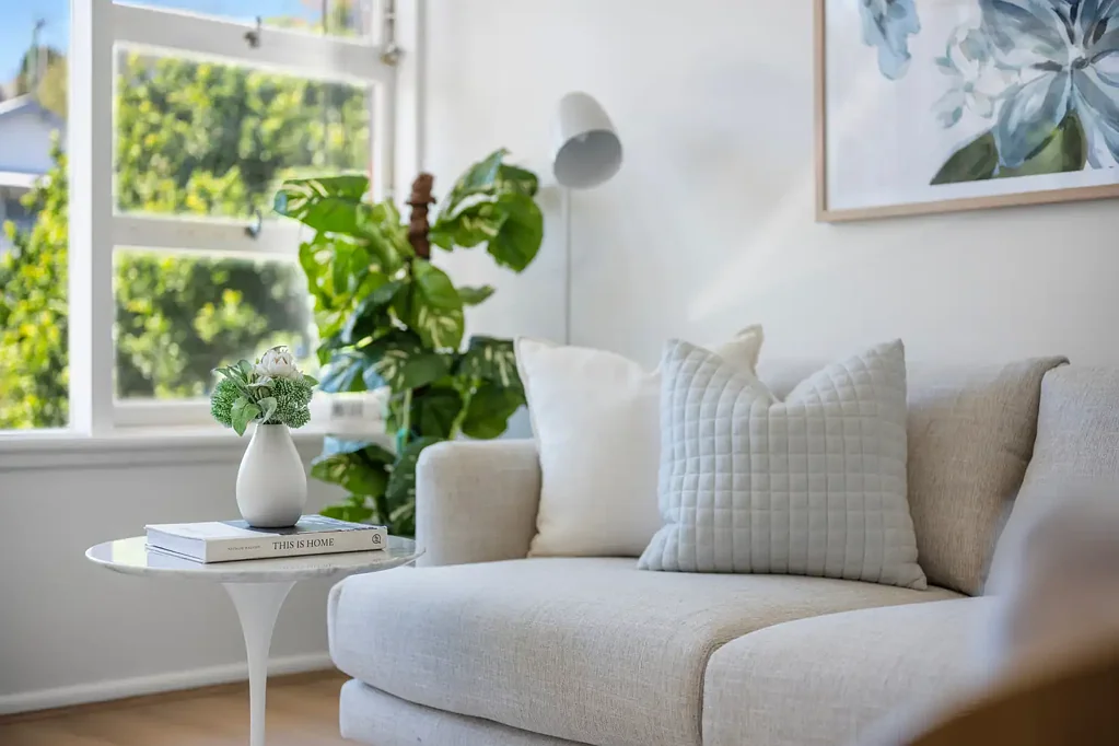 Wollongong 2ਬੈੱਡਰੂਮ Light, character and city convenience