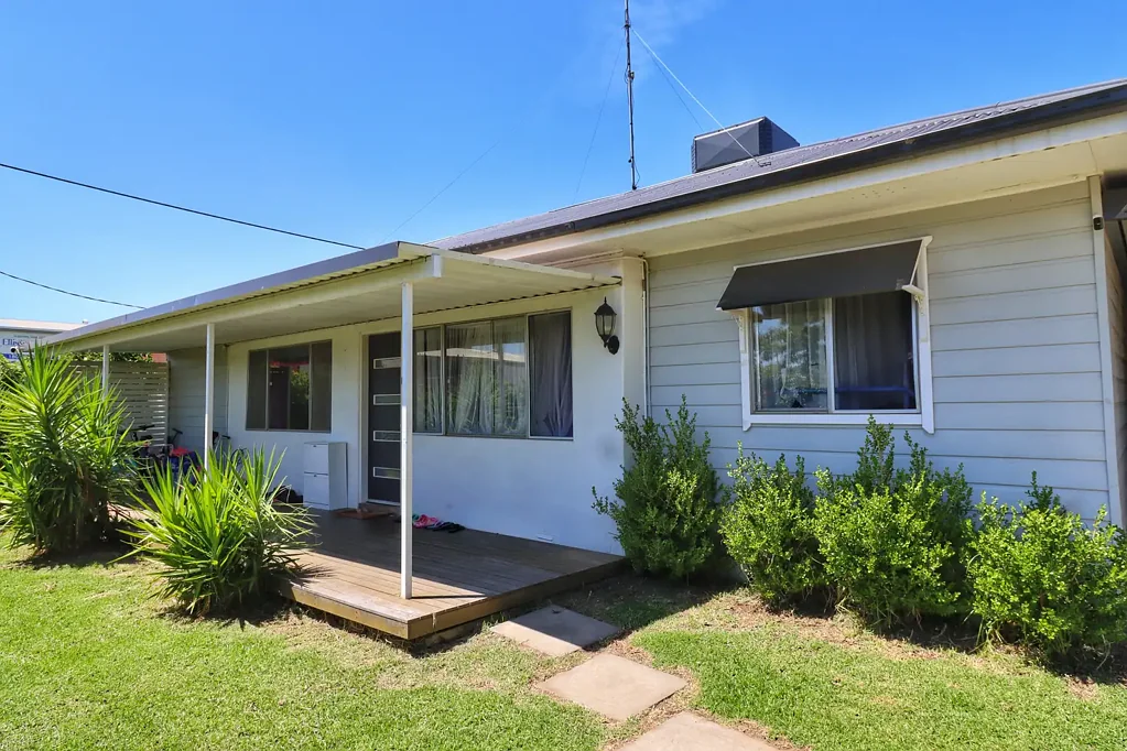 21 Hood Street, Cowra, NSW 2794