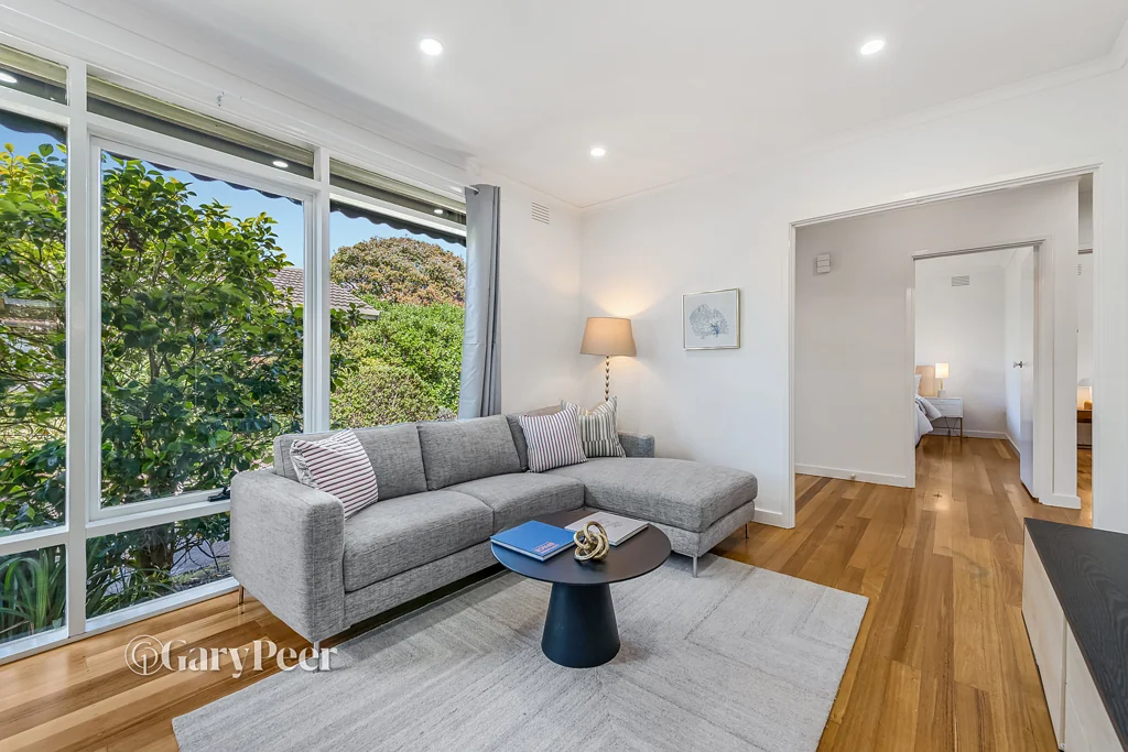 2/300 Koornang Road, Carnegie, VIC 3163
