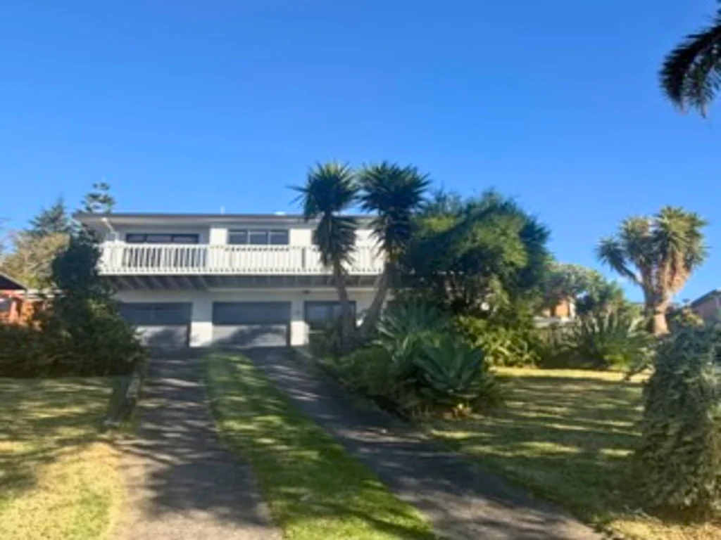 Spacious Family Home with Terrific Views