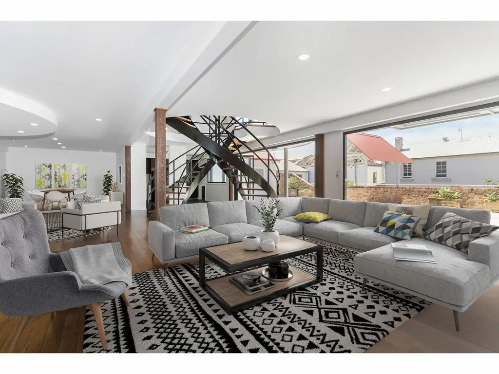 RARE MULTI-LEVEL RESIDENCE WITH SEVEN BEDROOMS IN PREMIUM BEACHSIDE LOCATION