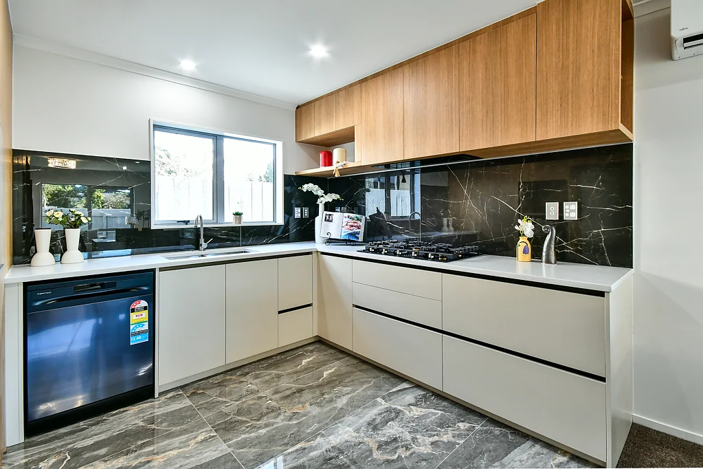 Manurewa 4房  Brand new 4 bedroom - 5% deposit