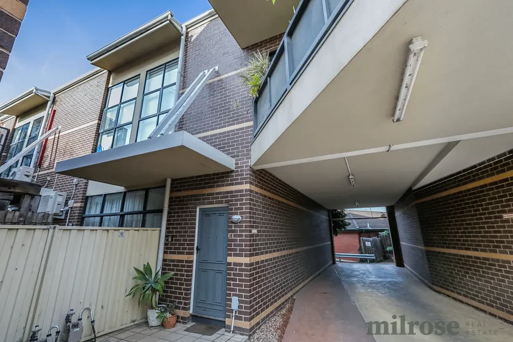 Spacious, Three Bedroom Townhouse in the Heart of Footscray