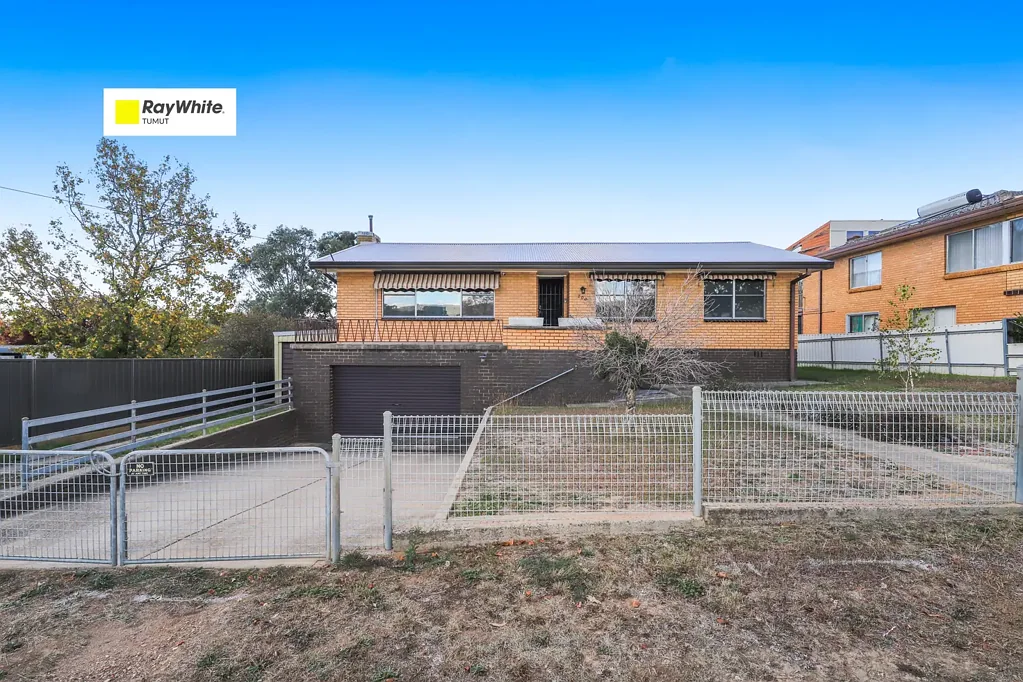 Tumut 3 Bedroom Surprise Package!!