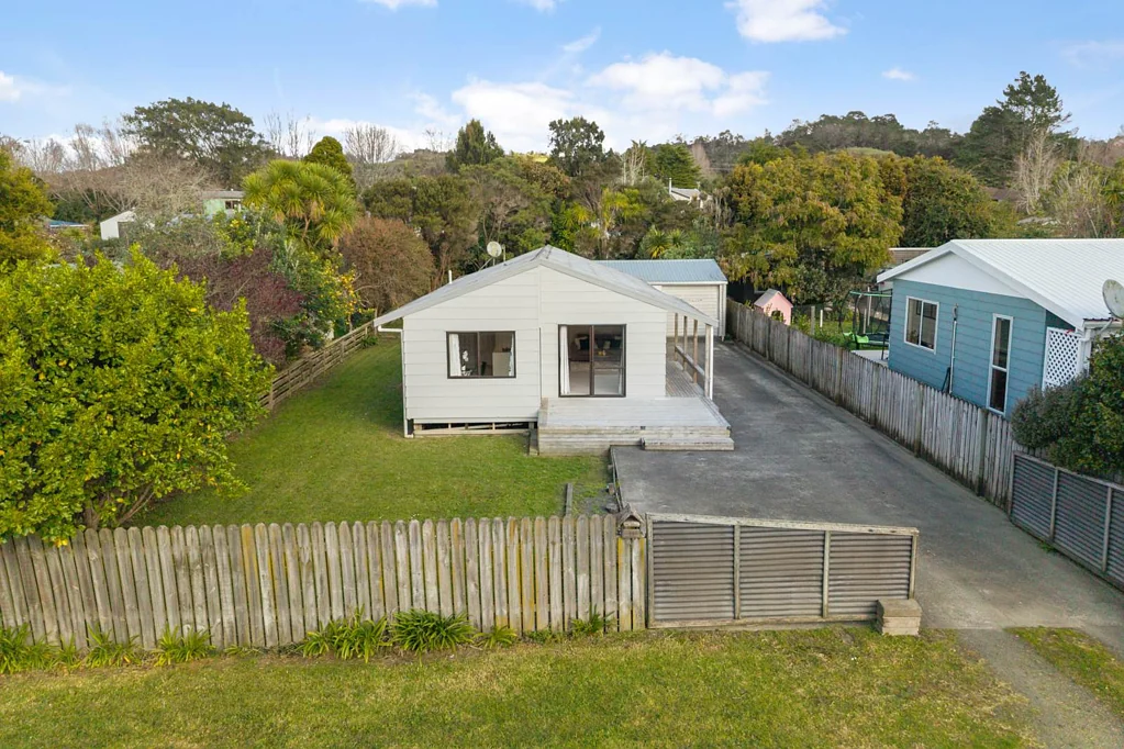 Helensville 3Phòng ngủ PERFECT 1ST HOME OR INVESTMENT