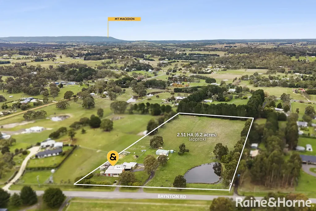 Kyneton 4Kwarto Timeless Country Charm, Minutes from Everything on Six Acres (approx.)