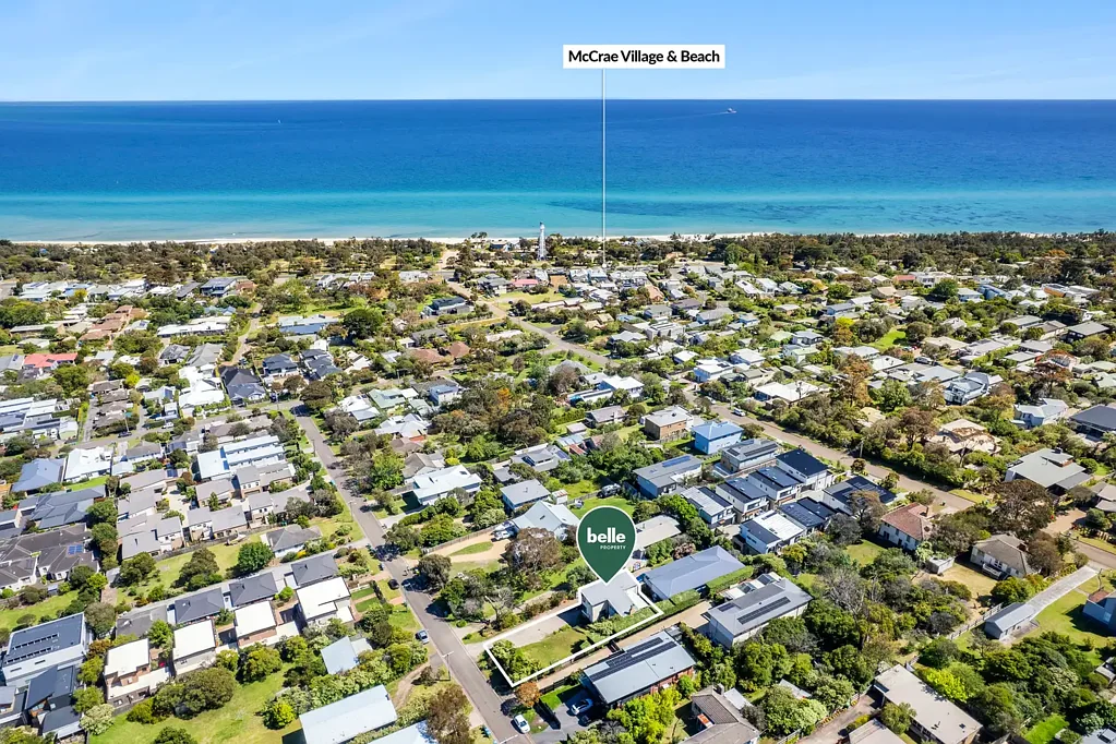 Mccrae 3Zimmer Coveted setting with potential bay views