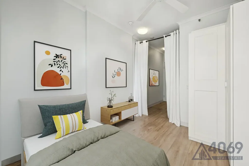 Brisbane City 1Moenga Studio Apartment in the CBD with Elevation & River Views