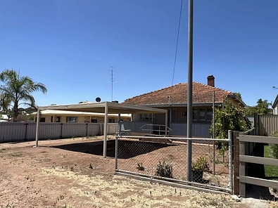 Address Withheld, Northam, WA 6401, 2 침실, 1 욕실, House