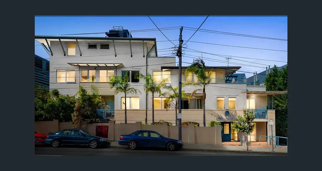 LIVE IN STYLE ON DARLING STREET