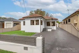 39 ORIENT RD, Padstow