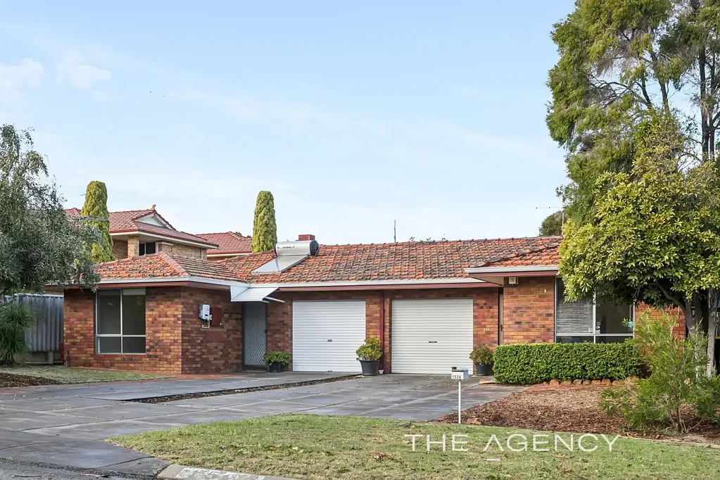 Joondanna 3房  Duplex Pair on a Total 1062sqm R30 Landholding!