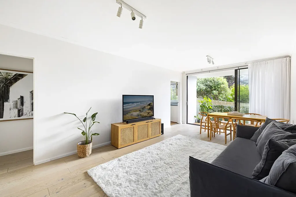 Ocean outlooks & ground-floor ease in a boutique beachfront block