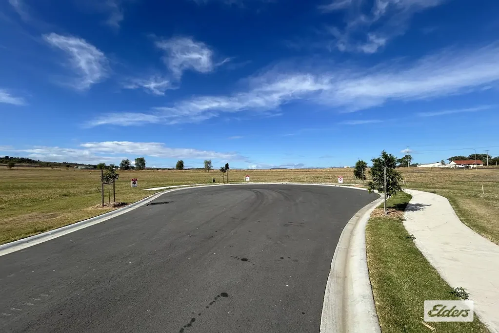 Plainland The Range View Estate 3585平米空地 地势平坦 建造梦想家园 交通便利 设施齐全 罕见机遇 Registered & Ready: Prime Acreage Living in The Range View