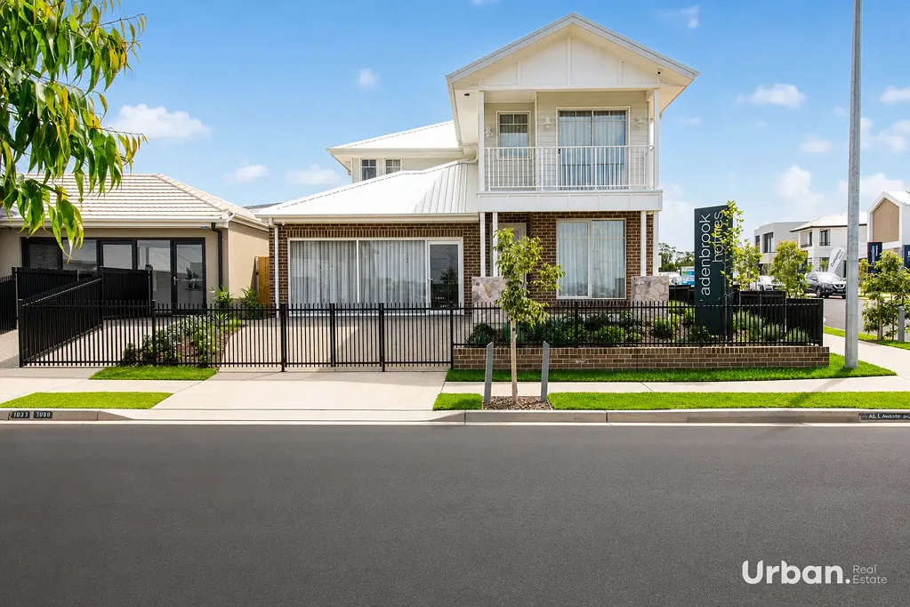 Oran Park 4Zimmer Luxury Display Home with Great Rental Yield