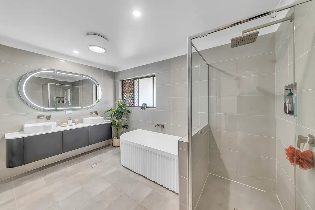 25 Whitcomb Street, Hillcrest, QLD 4118