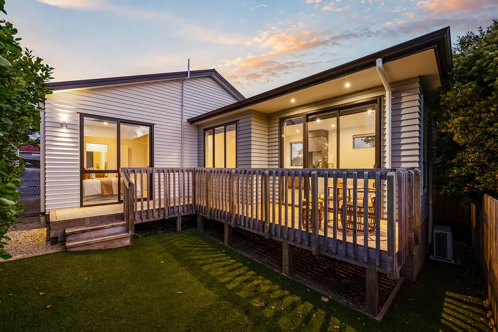West Harbour 3ਬੈੱਡਰੂਮ Freehold, Fenced & Fabulous!