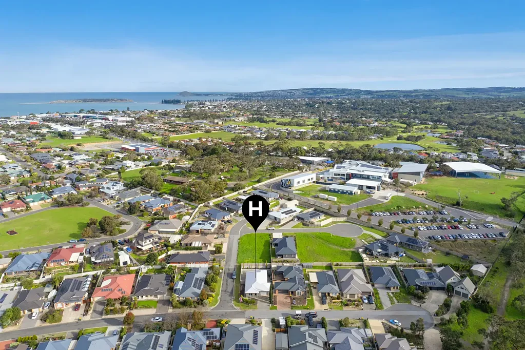 Hayborough 3कमरा Easy Care Living Moments from Shops, Schools & beaches